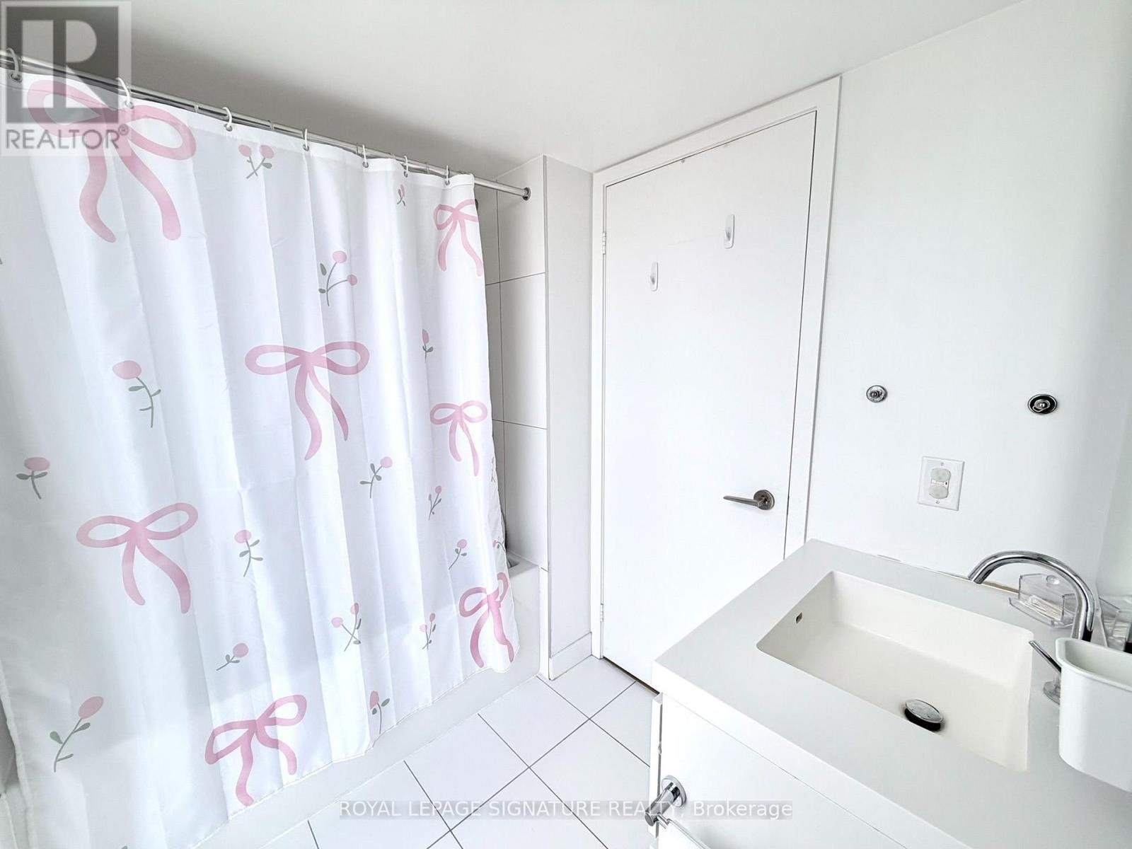 4112 - 85 Queens Wharf Road, Toronto, Ontario  M5V 0J9 - Photo 21 - C13613128