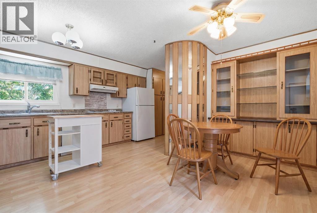 3011 Burroughs Manor NE, Calgary, Alberta  T1Y 6K1 - Photo 13 - A2326628