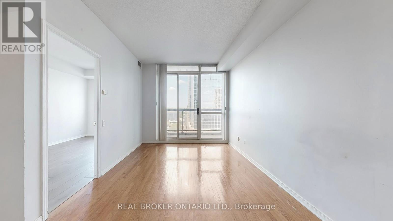 505 - 8 Hillcrest Avenue, Toronto, Ontario  M2N 6Y6 - Photo 6 - C13613132