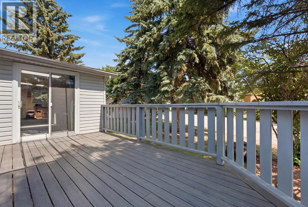 3011 Burroughs Manor NE, Calgary, Alberta  T1Y 6K1 - Photo 27 - A2326628