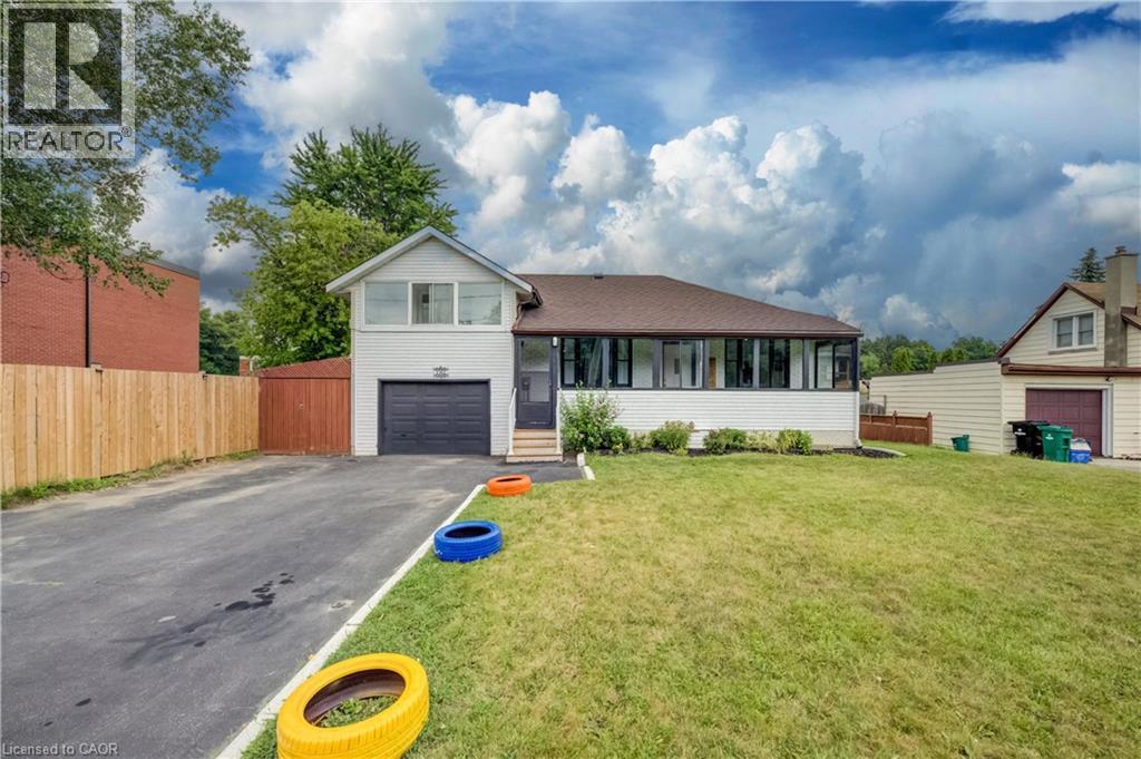 182 AVALON Place, Kitchener, Ontario