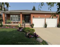 32 HIGHBURY DRIVE, Hamilton, Ontario