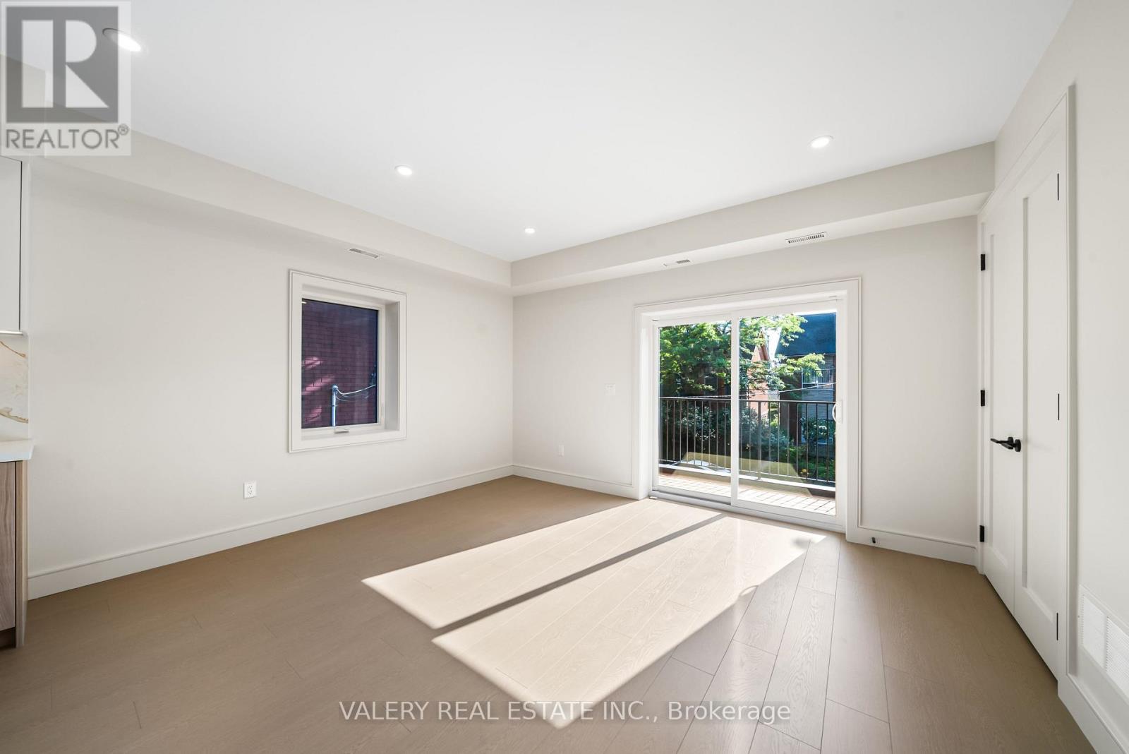 2nd Floor - 131 Dovercourt Road, Toronto, Ontario  M6J 3C5 - Photo 3 - C13612268