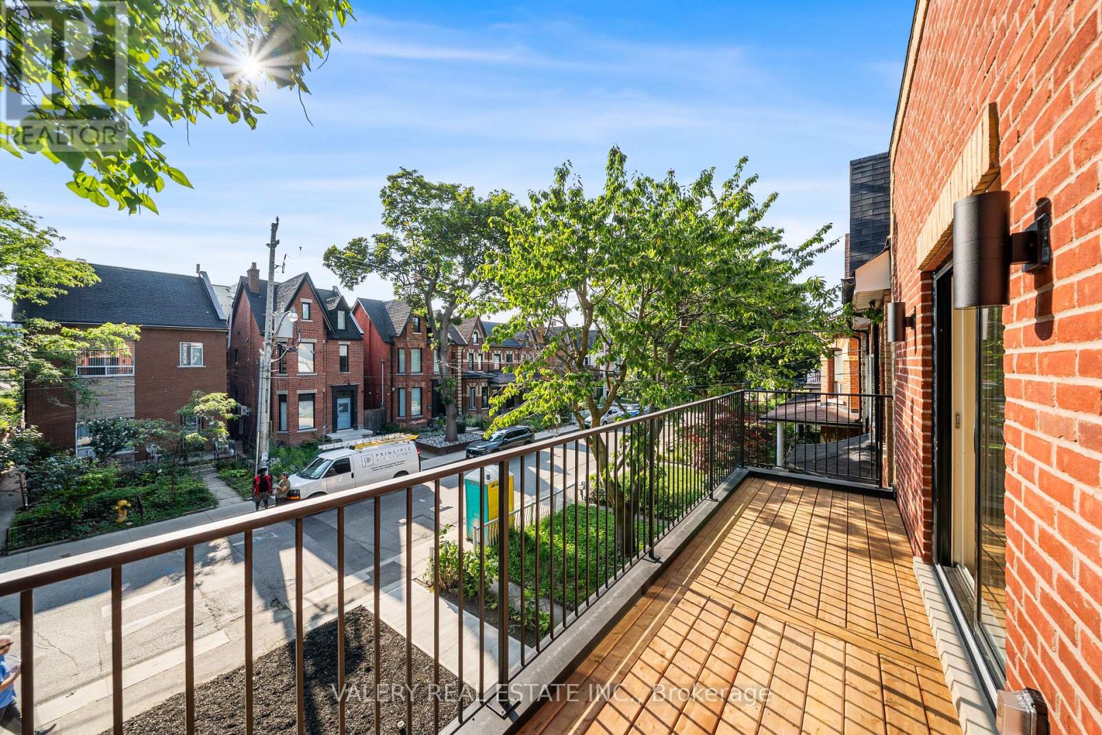 2nd Floor - 131 Dovercourt Road, Toronto, Ontario  M6J 3C5 - Photo 5 - C13612268