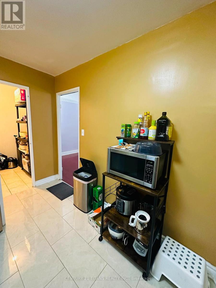 311 - 10 Edgecliffe Golfway, Toronto, Ontario  M3C 3A3 - Photo 6 - C13611124
