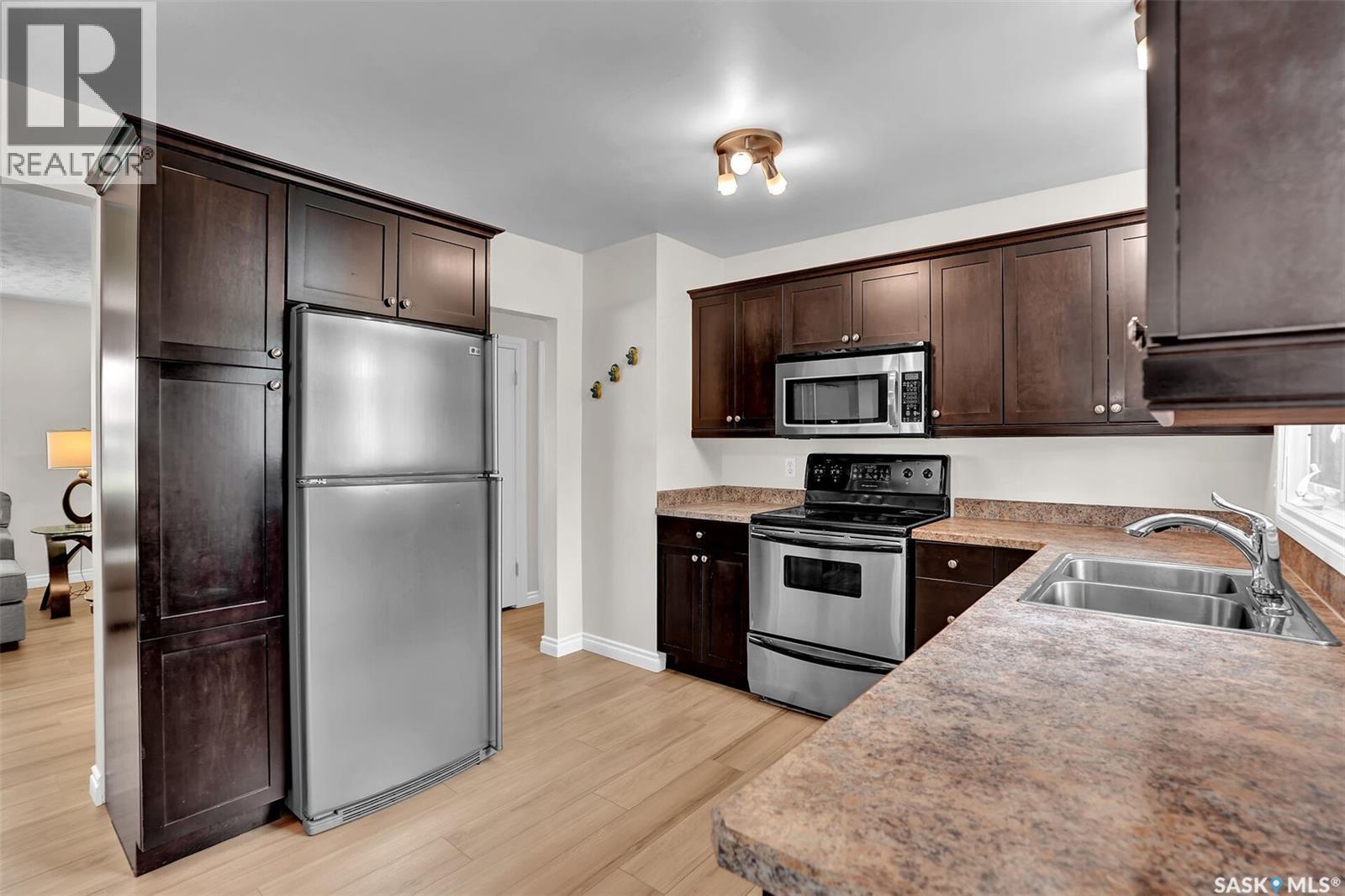 961 Garry Street, Regina, Saskatchewan  S4T 5R1 - Photo 7 - SK042700
