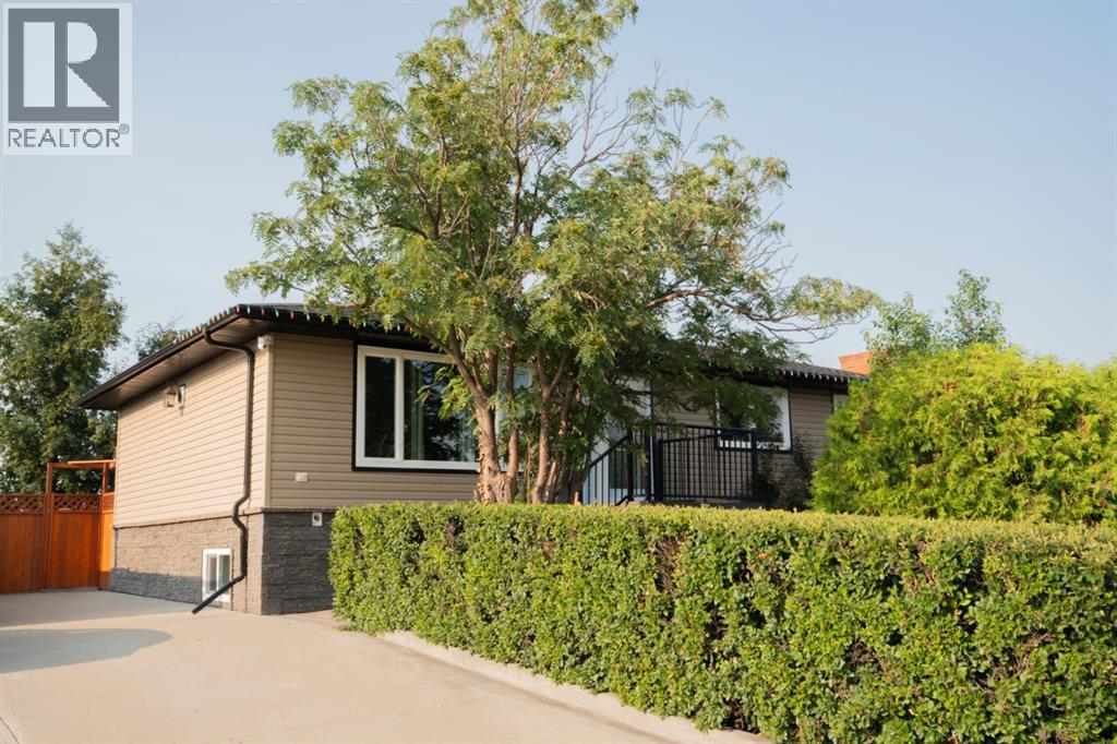 1026 18 Avenue, Wainwright, Alberta