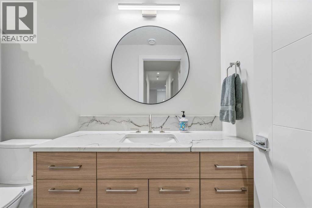 78 Valour Circle SW, Calgary, Alberta  T3E 7W4 - Photo 38 - A2331616