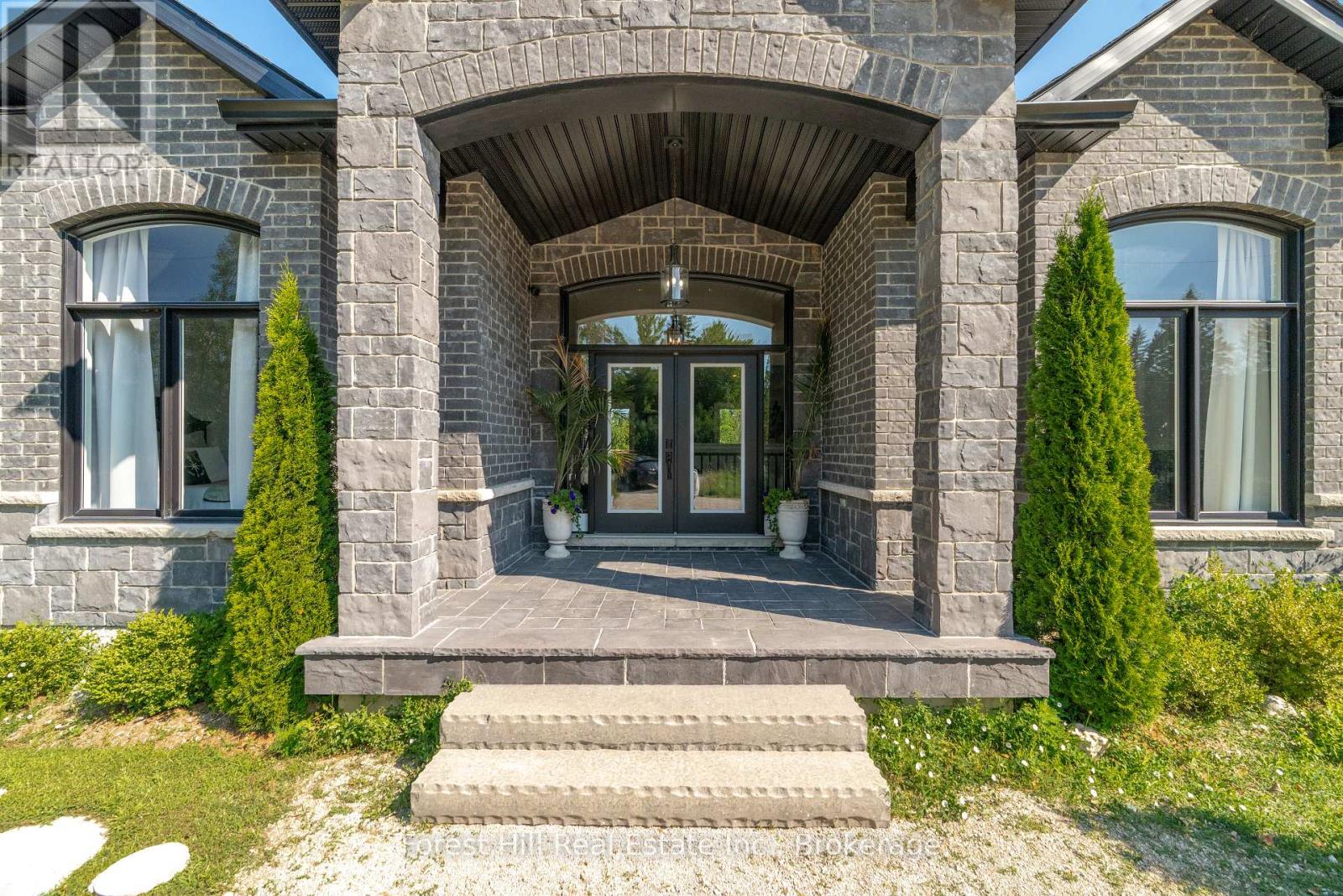 1029 Sixth Street, Collingwood, Ontario  L9Y 3Y9 - Photo 7 - S13613266