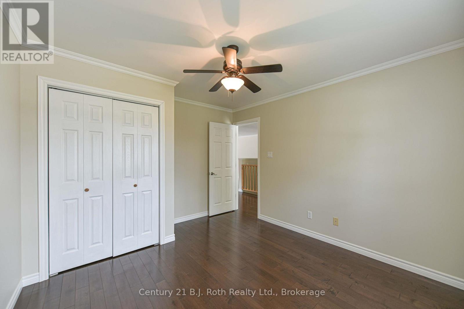 65 Courtland Street, Ramara (Atherley), Ontario  L3V 1A6 - Photo 11 - S13613324