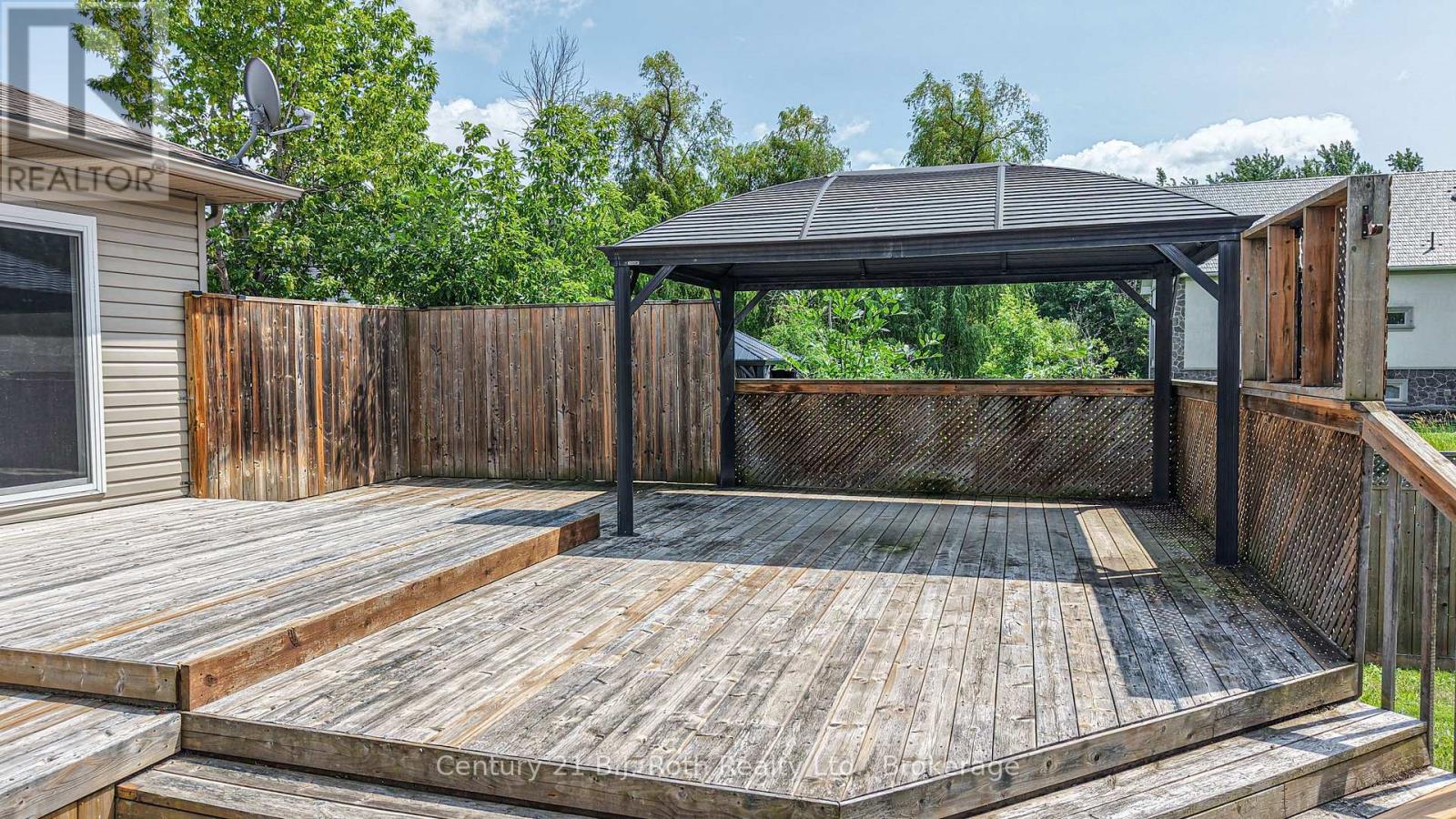 65 Courtland Street, Ramara (Atherley), Ontario  L3V 1A6 - Photo 6 - S13613324