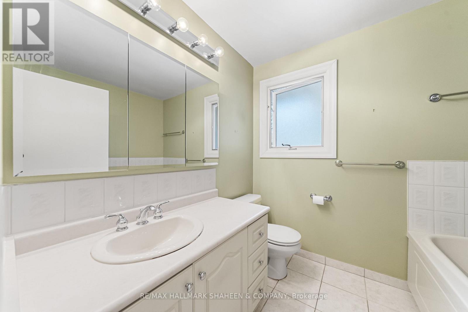 45 Hi Mount Drive, Toronto, Ontario  M2K 1X3 - Photo 17 - C13613224