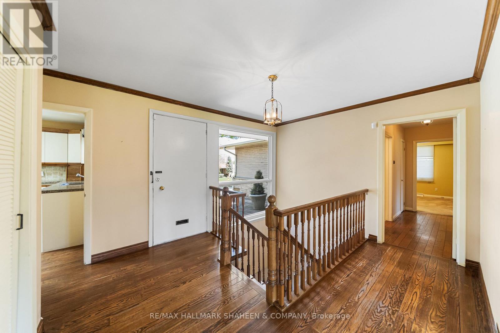 45 Hi Mount Drive, Toronto, Ontario  M2K 1X3 - Photo 7 - C13613224