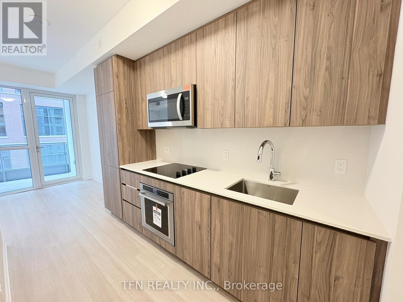 427 - 15 RICHARDSON STREET, Toronto, Ontario