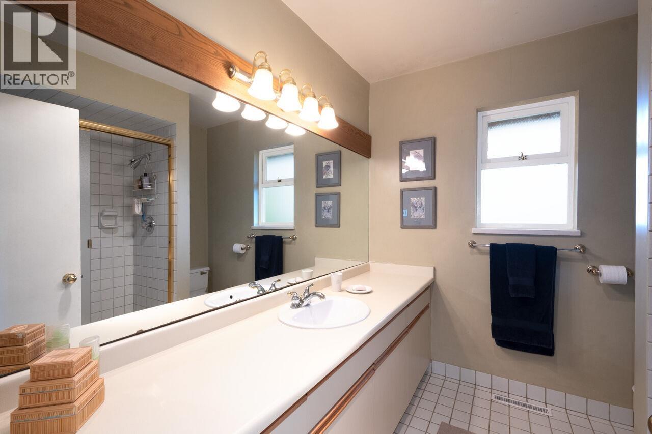805 Younette Drive, West Vancouver, British Columbia  V7T 1T1 - Photo 25 - R3150201