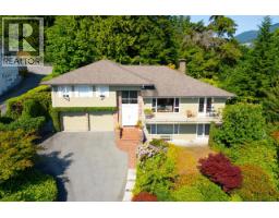 805 YOUNETTE DRIVE, West Vancouver, British Columbia