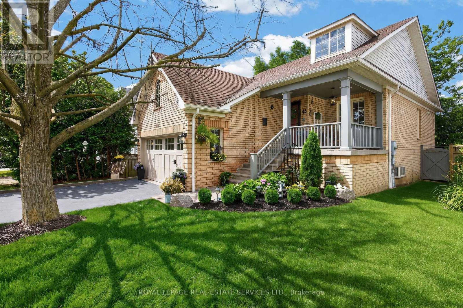 45 ROSEMARIE CRESCENT, Whitby, Ontario