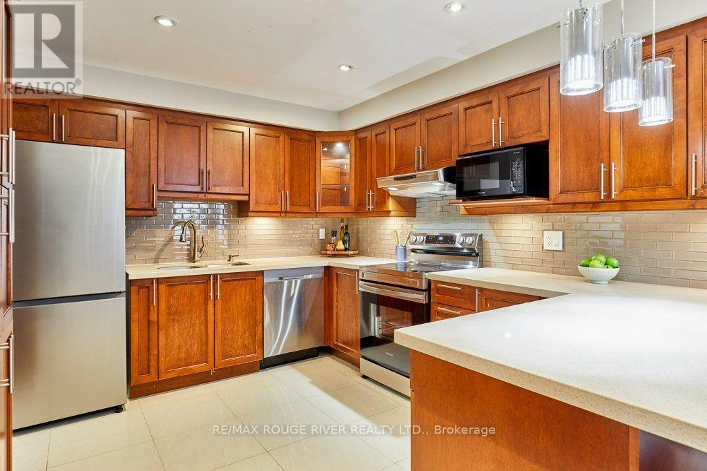 216 Wright Crescent, Ajax, Ontario  L1S 6X2 - Photo 19 - E13613378