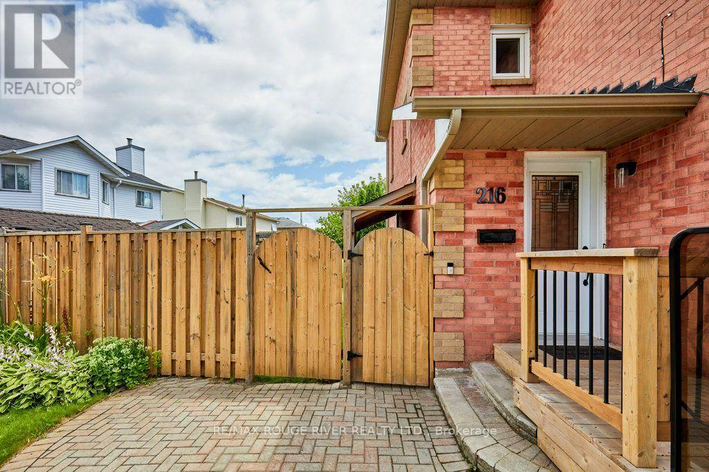 216 Wright Crescent, Ajax, Ontario  L1S 6X2 - Photo 5 - E13613378