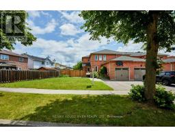 216 WRIGHT CRESCENT, Ajax, Ontario