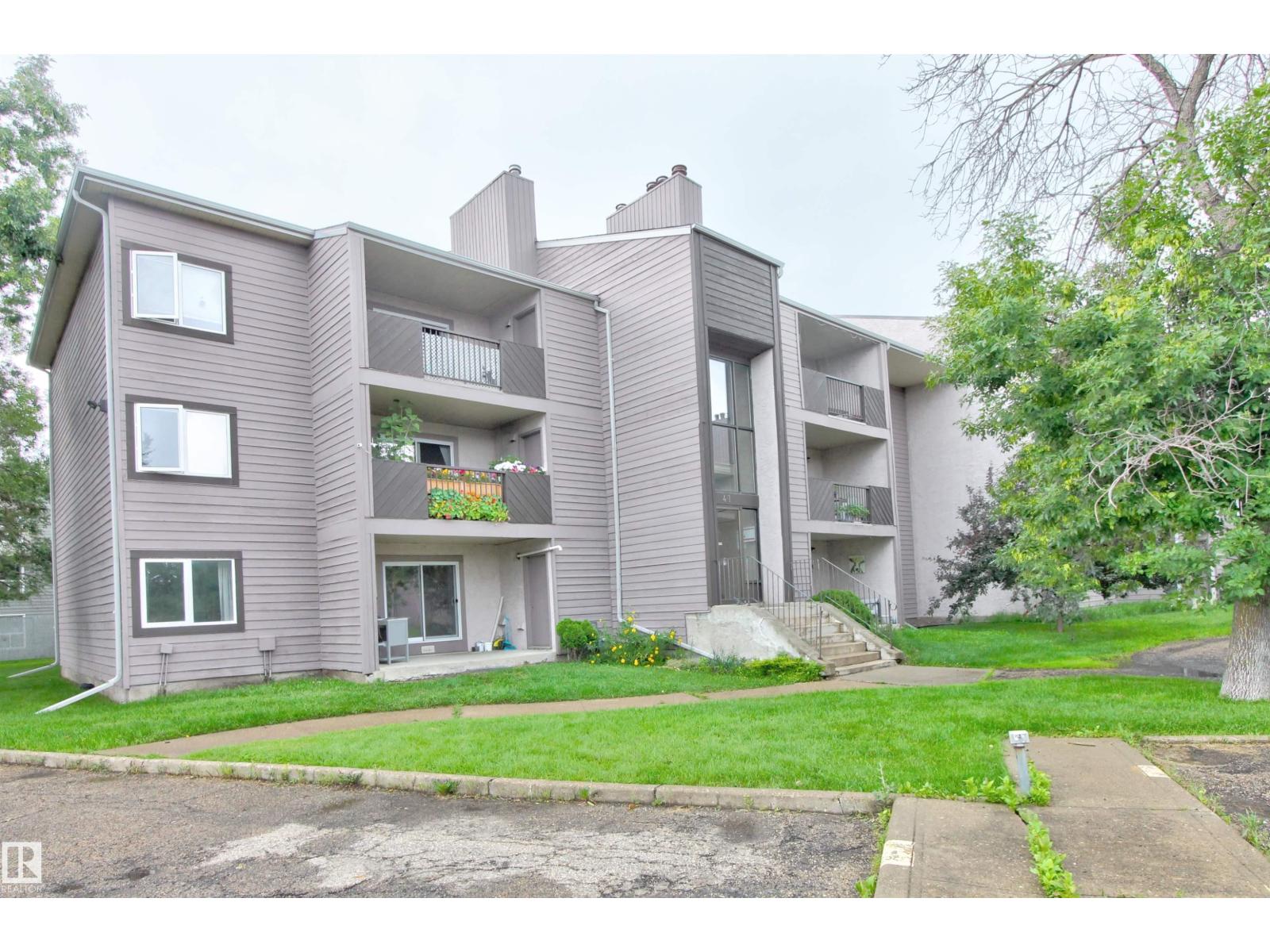 #302 47 AKINS DR, St. Albert, Alberta