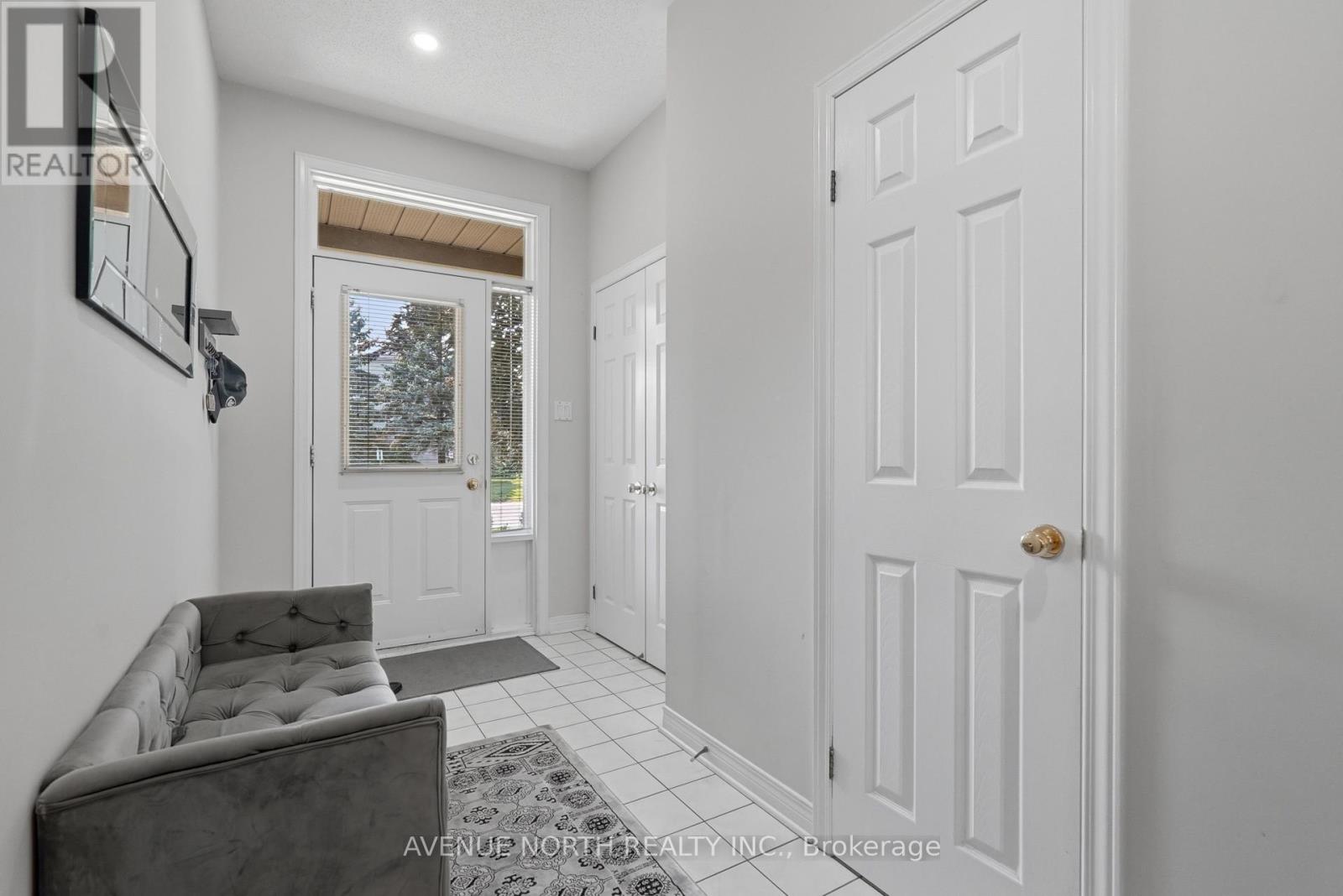 276 Windhurst Drive, Ottawa, Ontario  K2G 6G9 - Photo 2 - X13613356