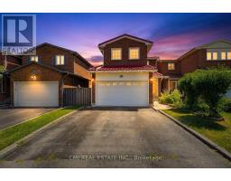15 COG HILL DRIVE, Vaughan, Ontario