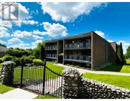 106 - 74 THE QUEENSWAY SOUTH ROAD, Georgina, Ontario