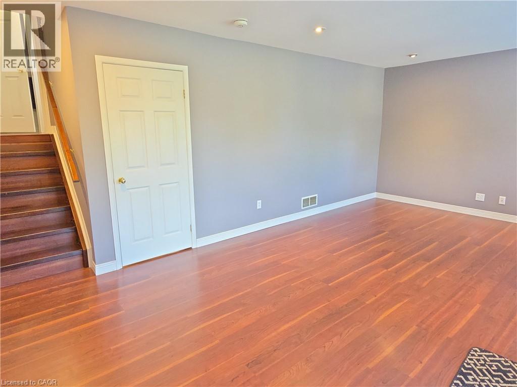 696 Wild Ginger Avenue, Waterloo, Ontario  N2V 2T2 - Photo 34 - 40850215