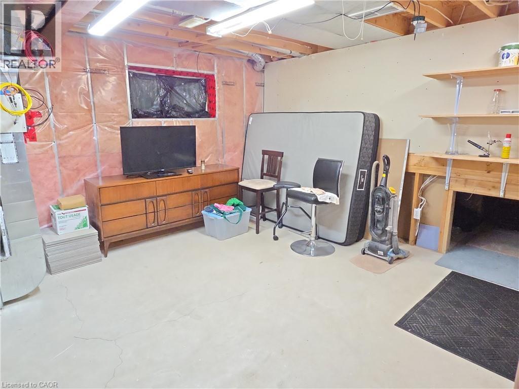 696 Wild Ginger Avenue, Waterloo, Ontario  N2V 2T2 - Photo 37 - 40850215
