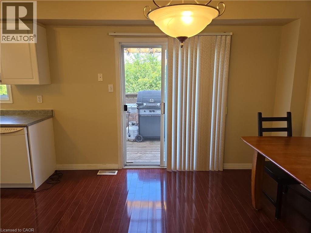 696 Wild Ginger Avenue, Waterloo, Ontario  N2V 2T2 - Photo 11 - 40850215