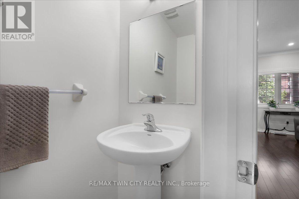 655 Murray Meadows Place, Milton, Ontario  L9T 8L7 - Photo 17 - W13613308