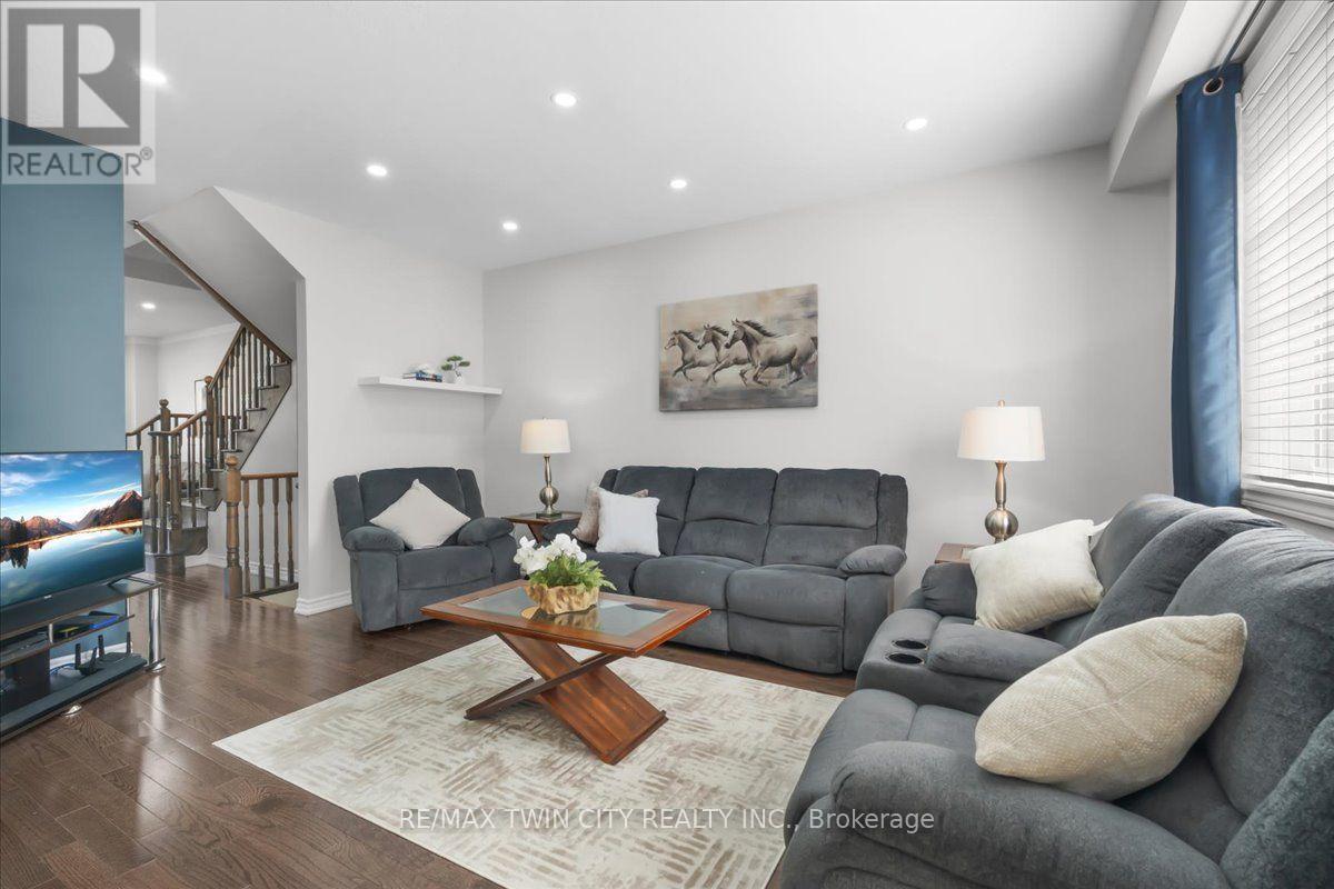 655 Murray Meadows Place, Milton, Ontario  L9T 8L7 - Photo 8 - W13613308
