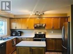 4465 Victory Court, Burlington, Ontario  L7L 6J6 - Photo 3 - W13613382