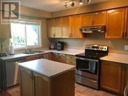 4465 Victory Court, Burlington, Ontario  L7L 6J6 - Photo 4 - W13613382