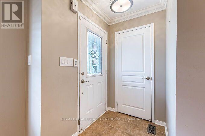 2343 Pine Glen Road, Oakville, Ontario  L6M 5J3 - Photo 8 - W13525668