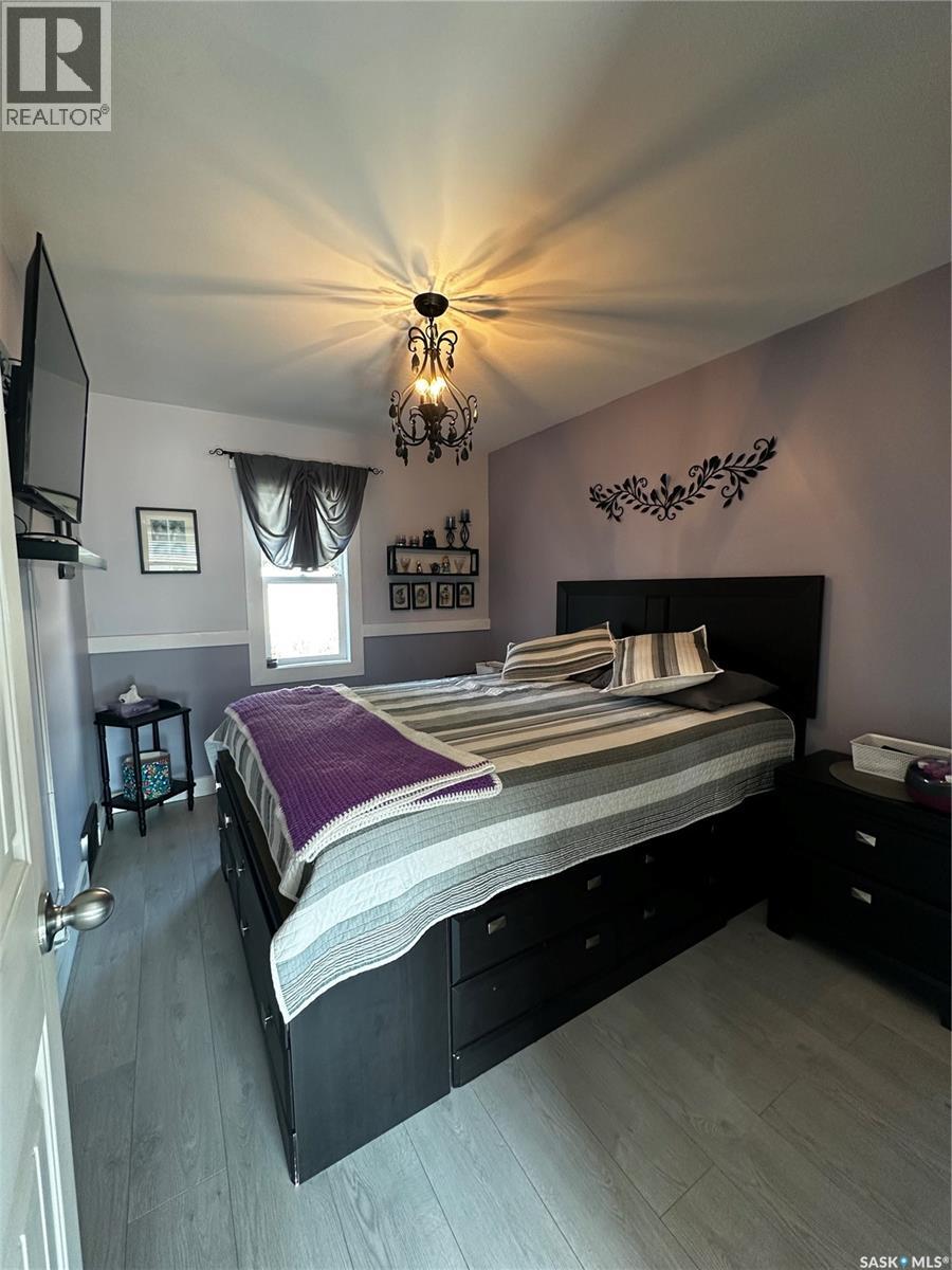 131 10th Street, Weyburn, Saskatchewan  S4H 1H1 - Photo 16 - SK043879
