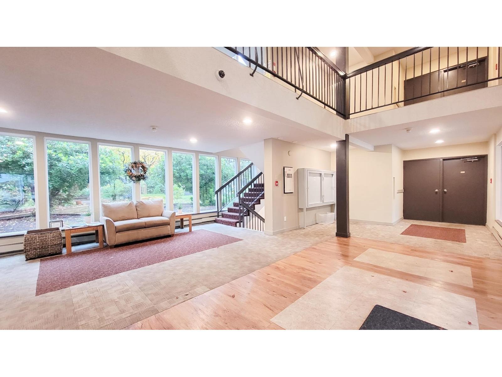 214 33400 Bourquin Place, Abbotsford, British Columbia  V2S 5G3 - Photo 3 - R3150102