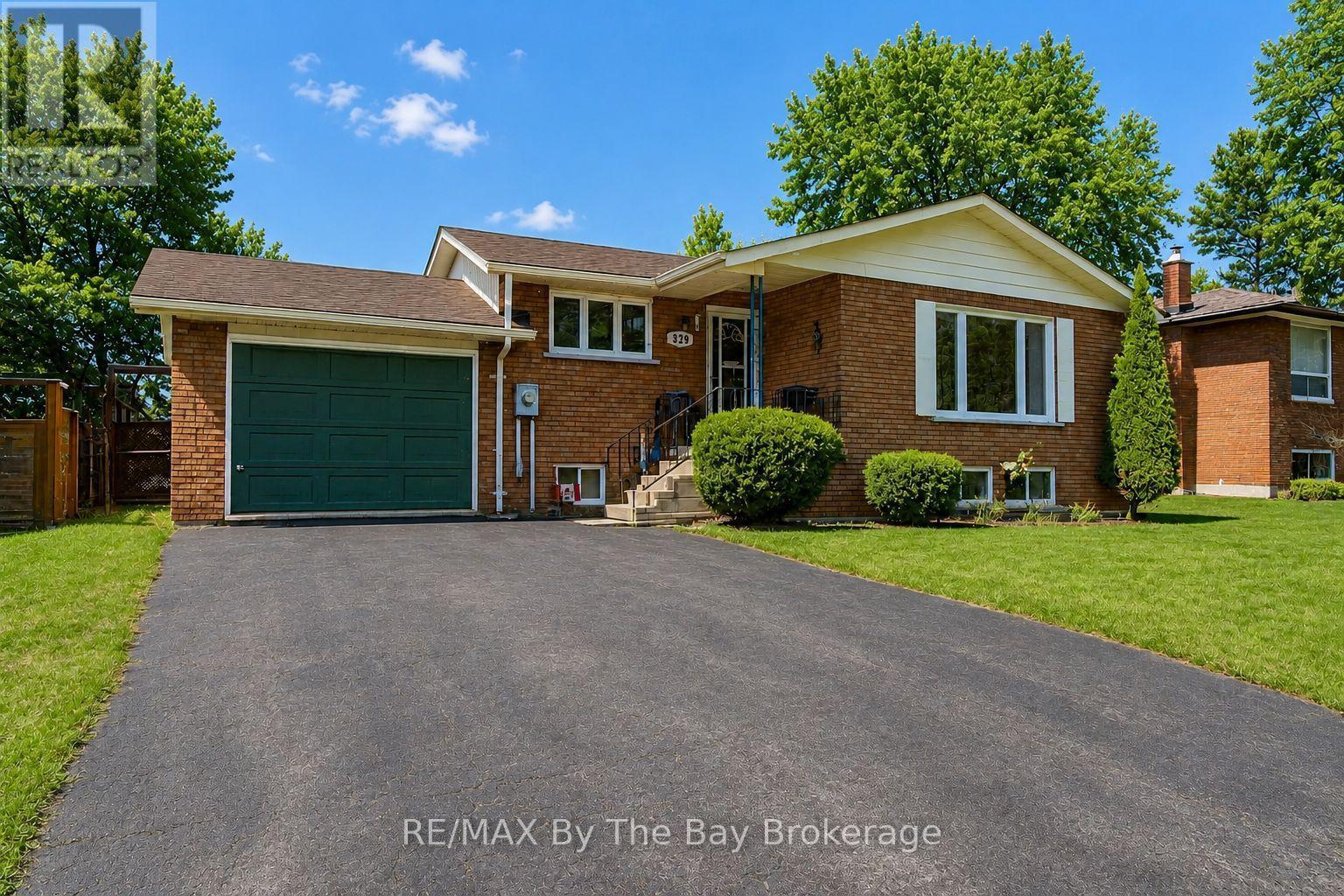 229 DATAS DRIVE E, Clearview, Ontario