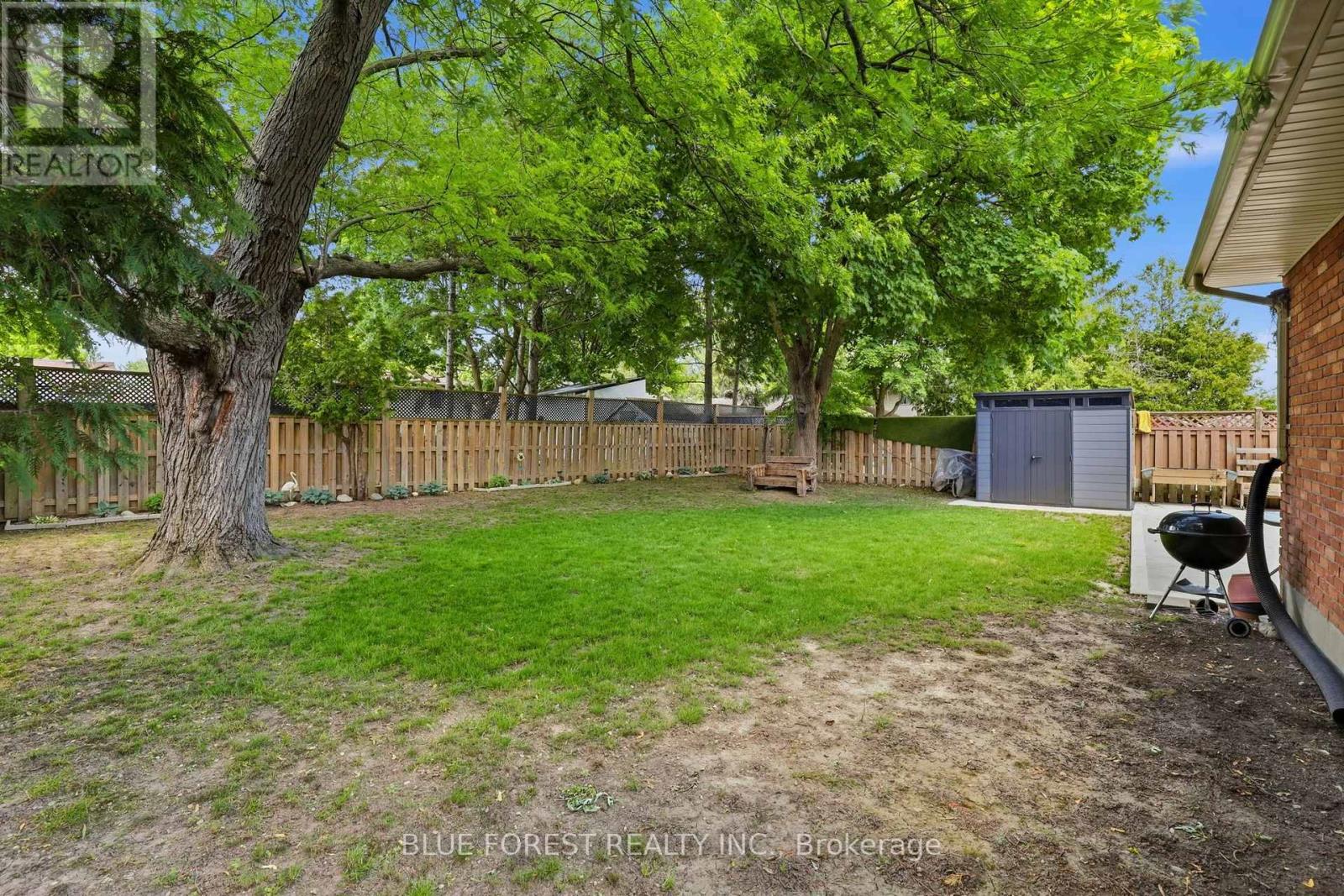 11 Hillsborough Road, London South, Ontario  N6J 2E7 - Photo 26 - X13613528