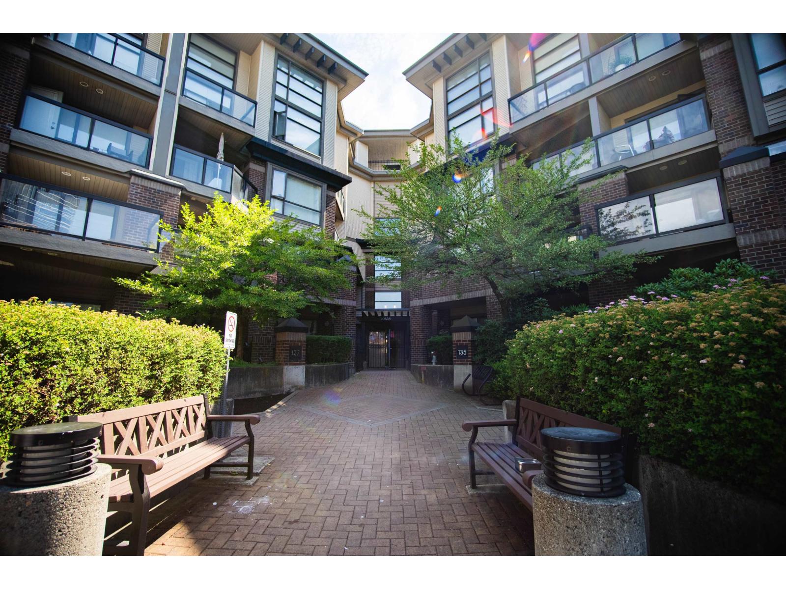 124 10838 CITY PARKWAY, Surrey, British Columbia