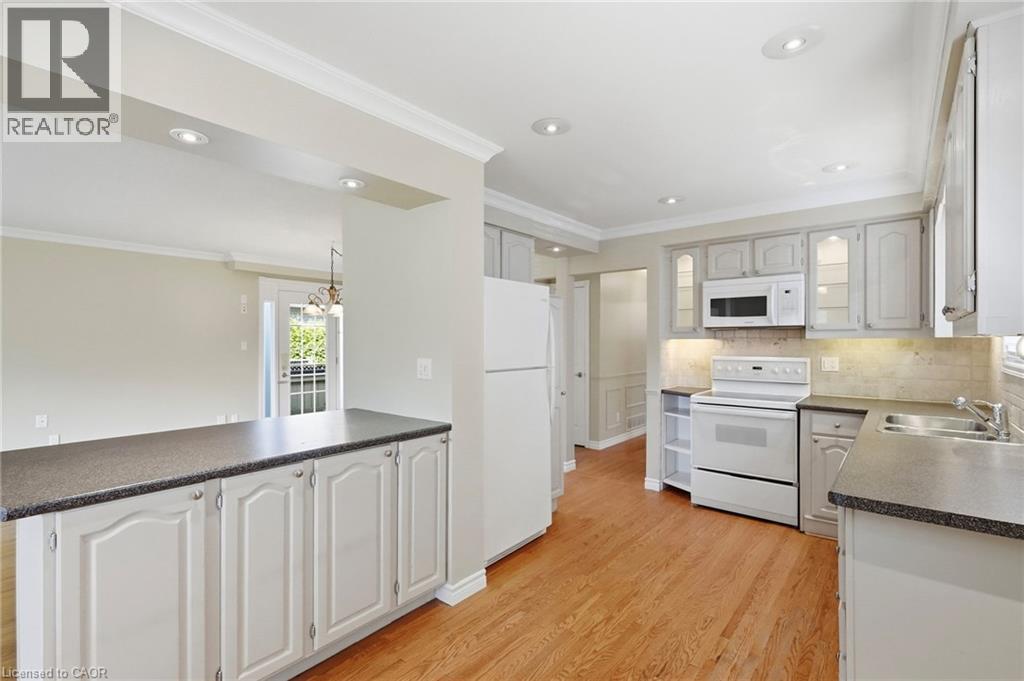 2145 Sunnyvale Drive, Oakville, Ontario  L6L 1W6 - Photo 7 - 40848323