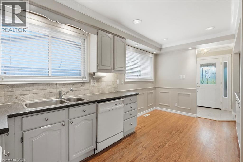 2145 Sunnyvale Drive, Oakville, Ontario  L6L 1W6 - Photo 9 - 40848323