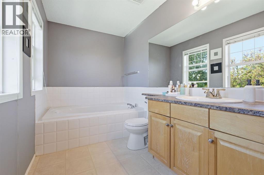 134 Prestwick Landing Se, Calgary, Alberta  T2Z 3S4 - Photo 25 - A2329137