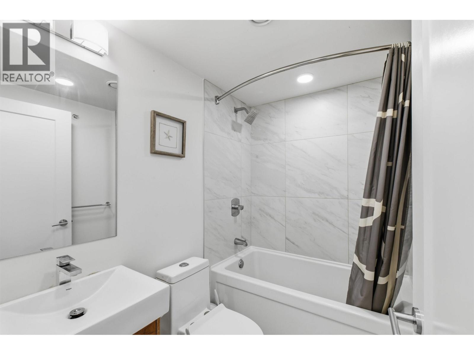 33 720 E 3rd Street, North Vancouver, British Columbia  V7L 0G7 - Photo 12 - R3150462