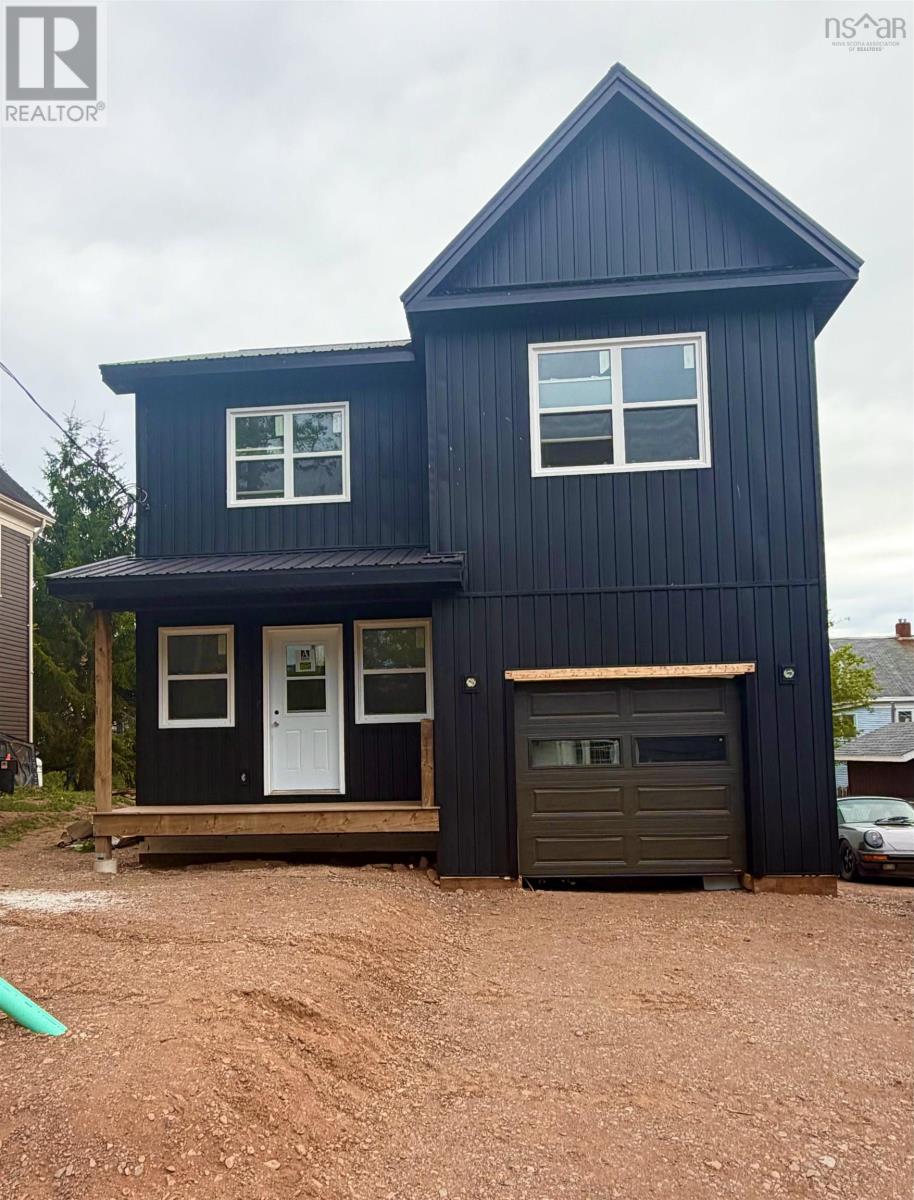138 Pleasant Street, Truro, Nova Scotia  B2N 3S4 - Photo 1 - 202528669
