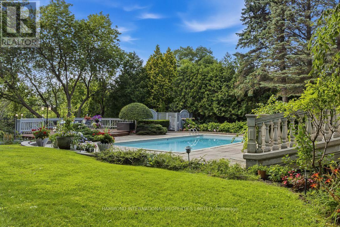 32 Arjay Crescent, Toronto, Ontario  M2L 1C7 - Photo 33 - C13613444