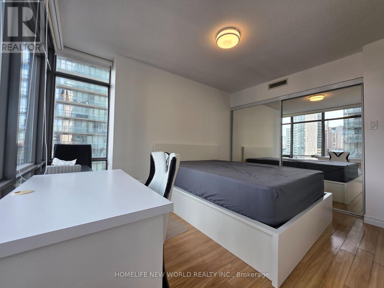 1701 - 37 Grosvenor Street, Toronto, Ontario  M4Y 3G5 - Photo 20 - C13613502