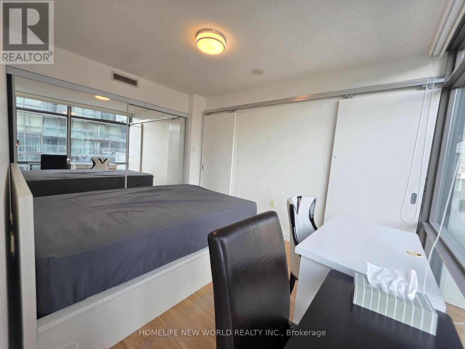 1701 - 37 Grosvenor Street, Toronto, Ontario  M4Y 3G5 - Photo 21 - C13613502