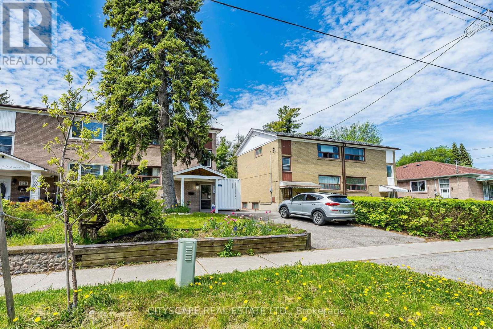 138 Overture Road, Toronto, Ontario  M1E 2W4 - Photo 2 - E13613476